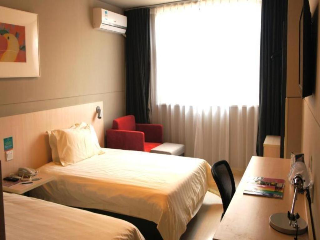 Jinjiang Inn Tonghua Shengli Road Branch Bagian luar foto
