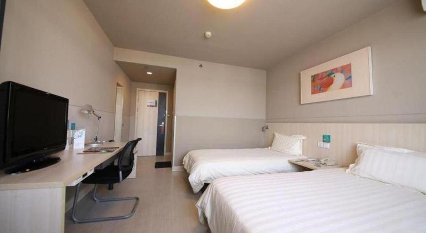 Jinjiang Inn Tonghua Shengli Road Branch Bagian luar foto